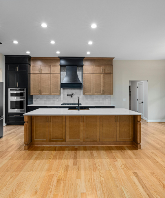 Luxury Vinyl Tile (LVT) & Homogeneous Floor