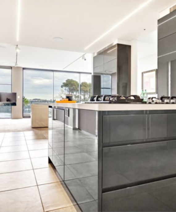 High-Gloss Lacquered Cabinets